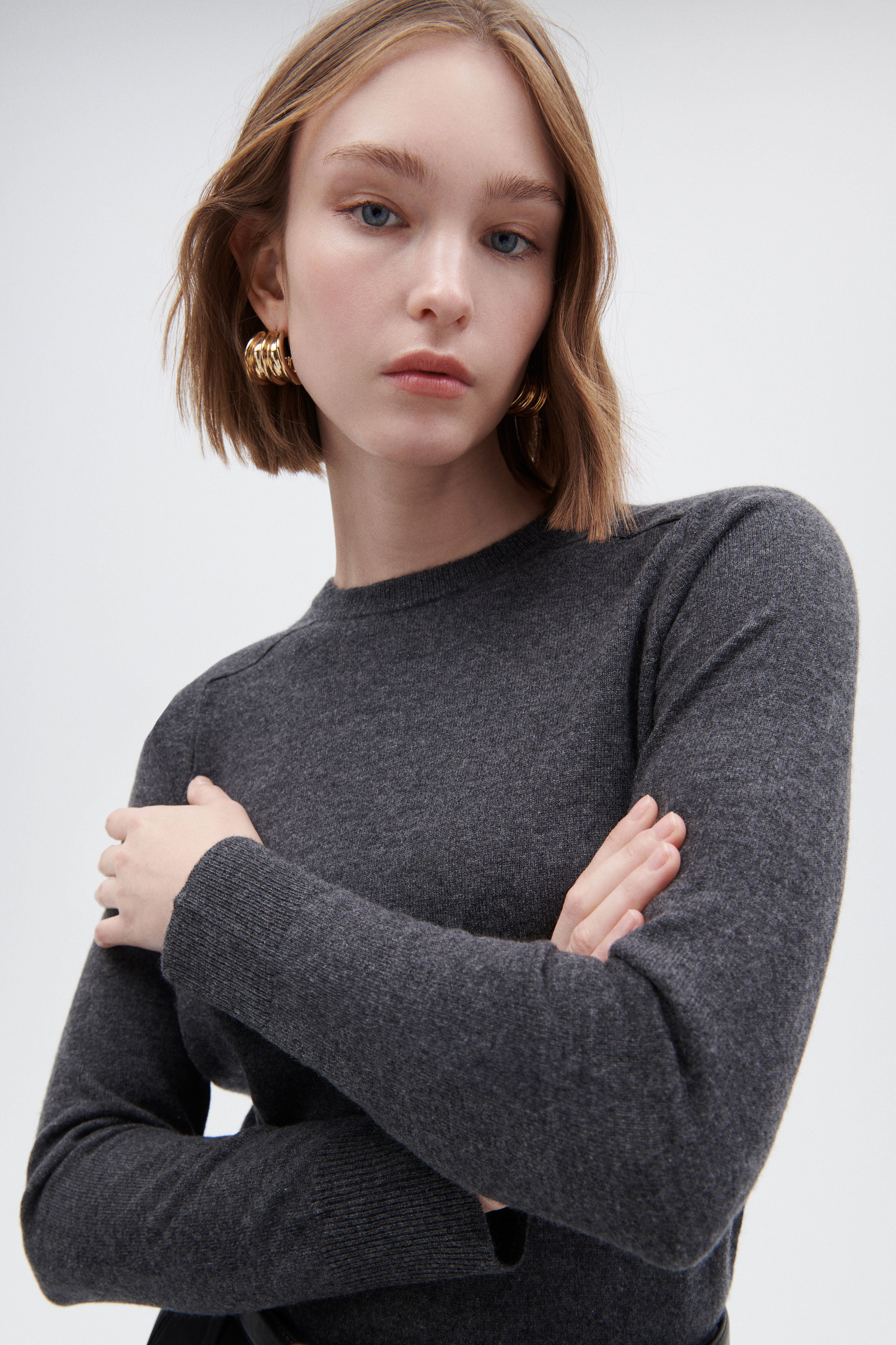 Cashmere Round Neck Sweater