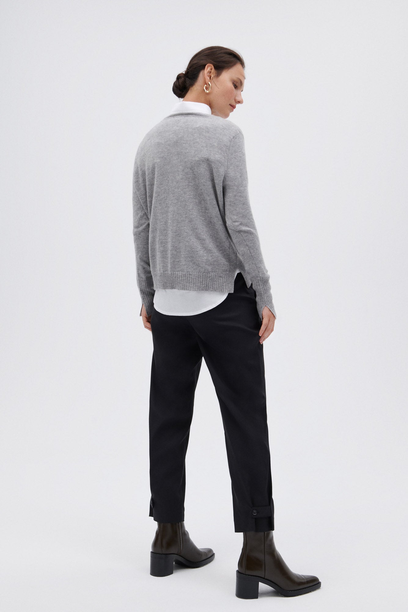 Cashmere V-Neck Pullover