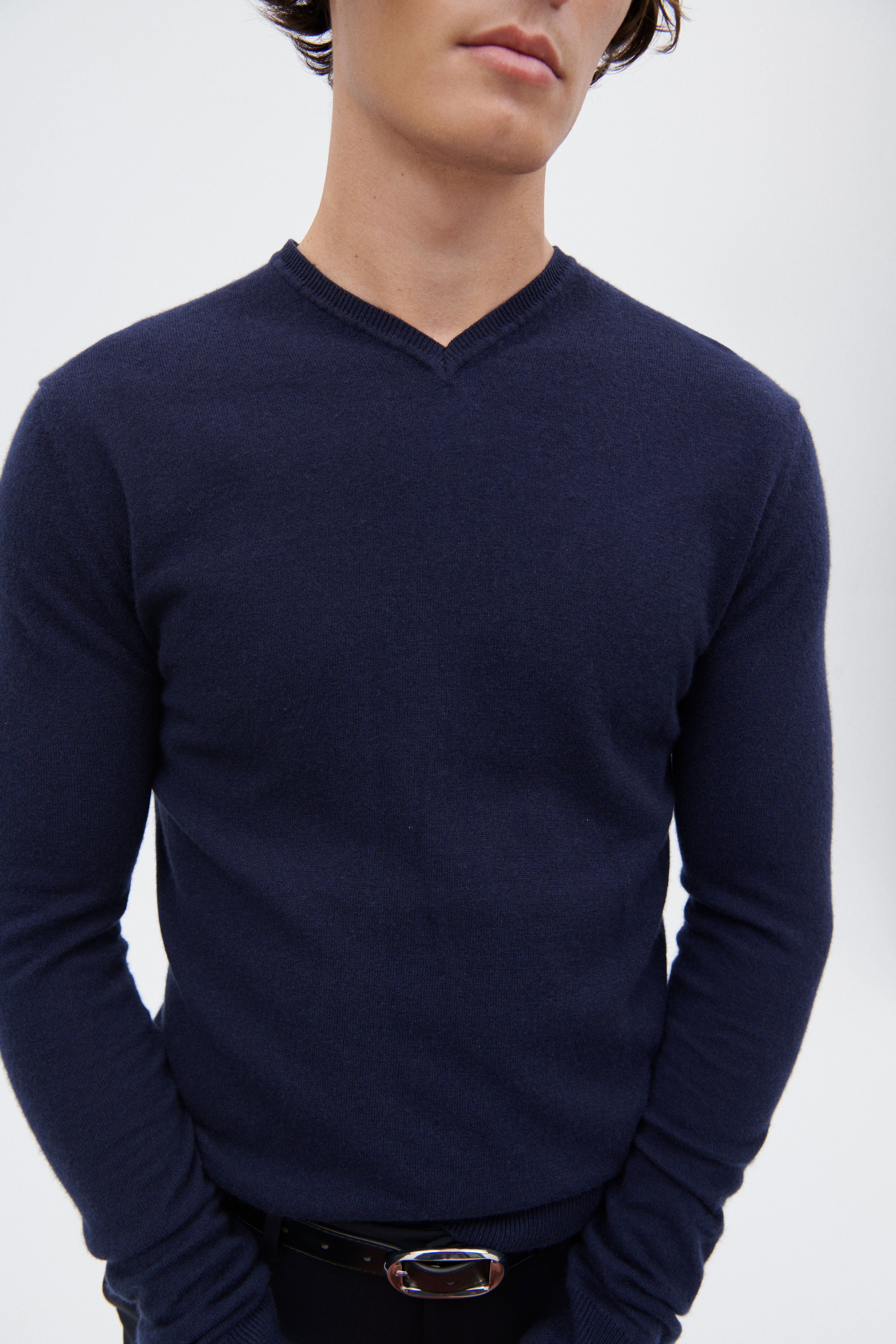 Cashmere V-Neck Pullover