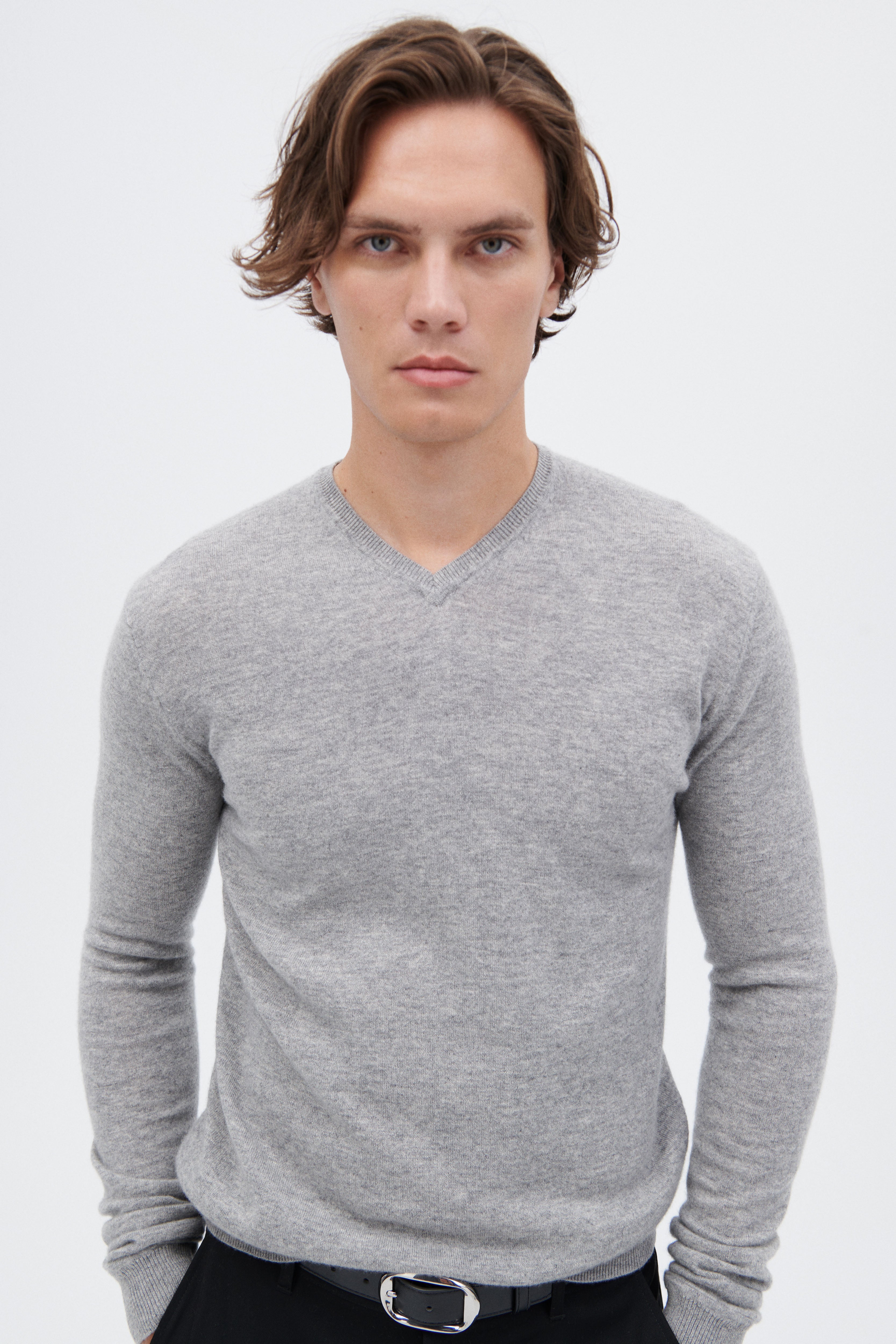 Cashmere V-Neck Pullover