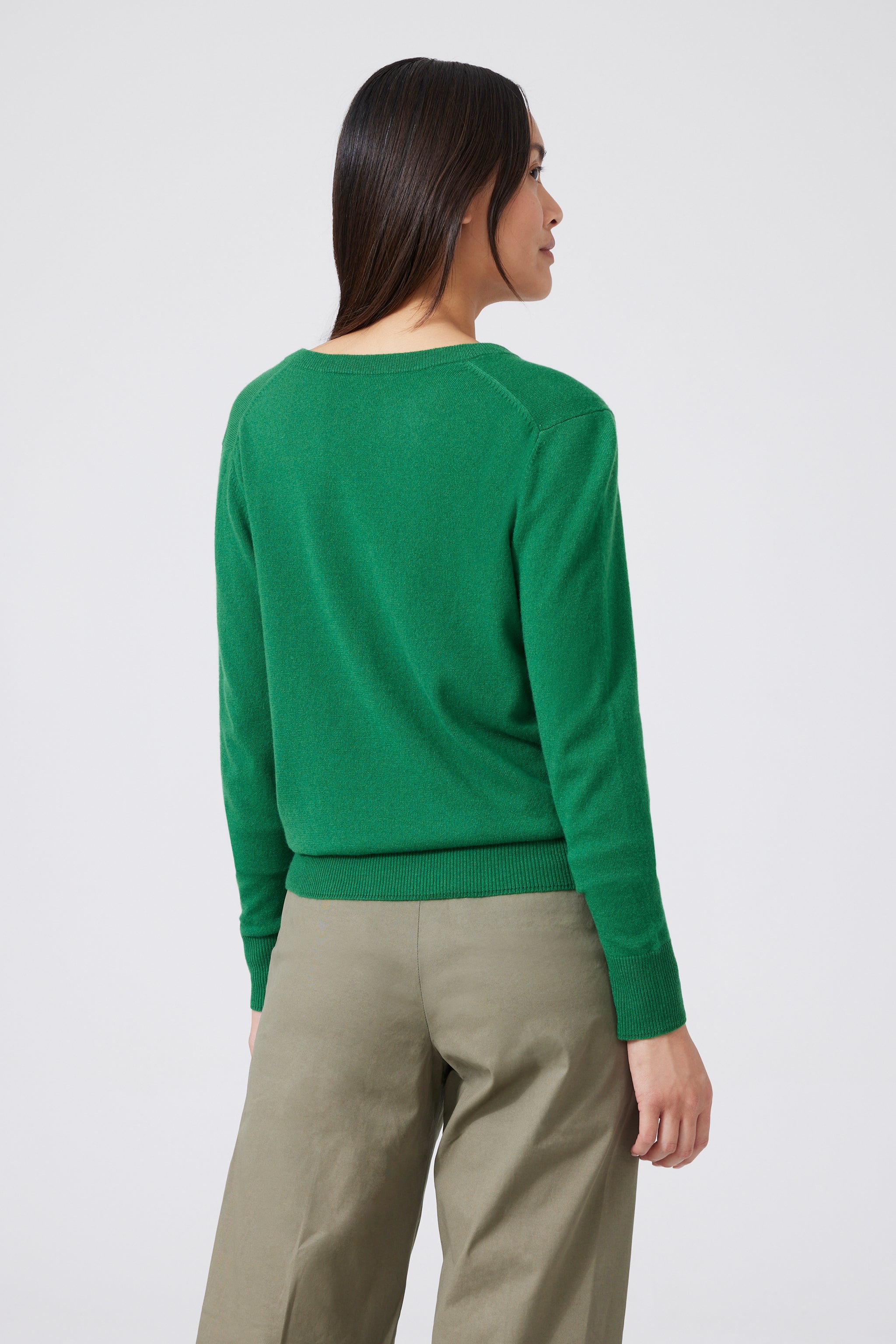  Cashmere V-neck Sweater