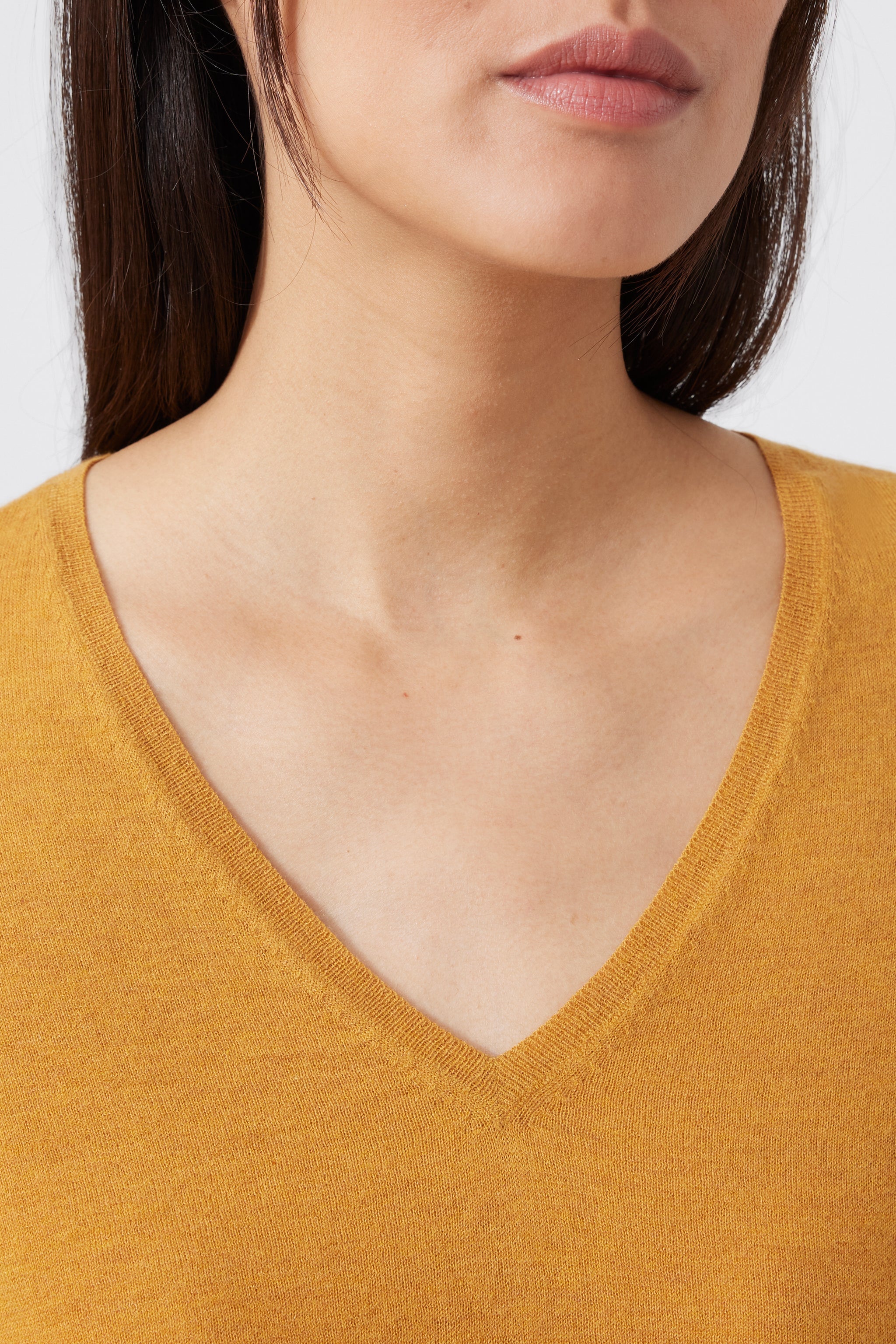 Ultra Light Cashmere V-neck Sweater