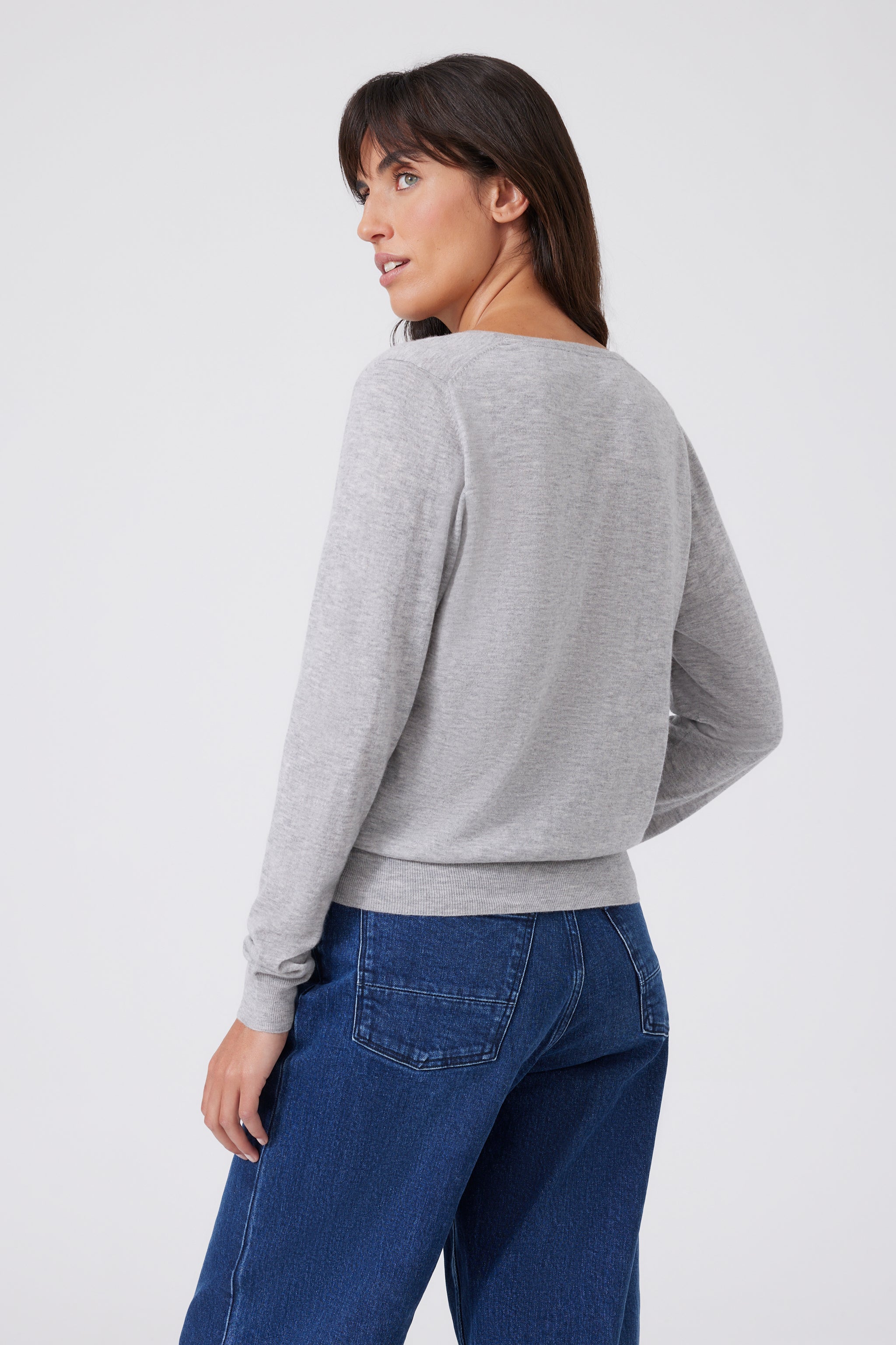 V-Pullover aus leichtem Cashmere