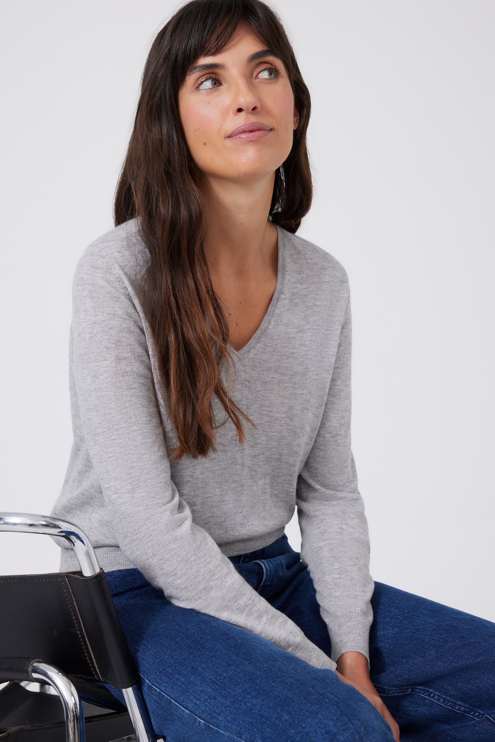 Ultra Light Cashmere V-neck Sweater