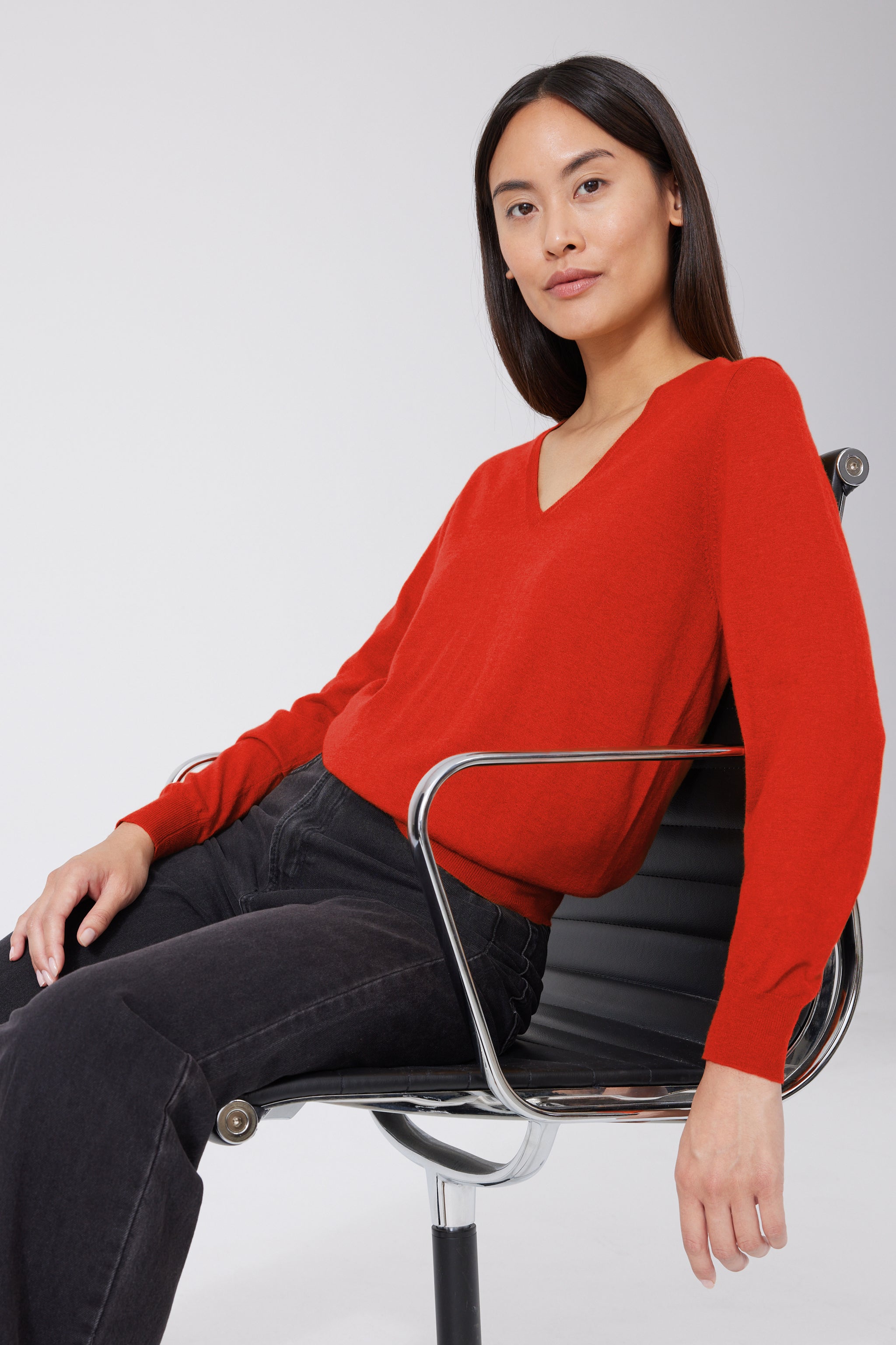 Ultra Light Cashmere V-neck Sweater