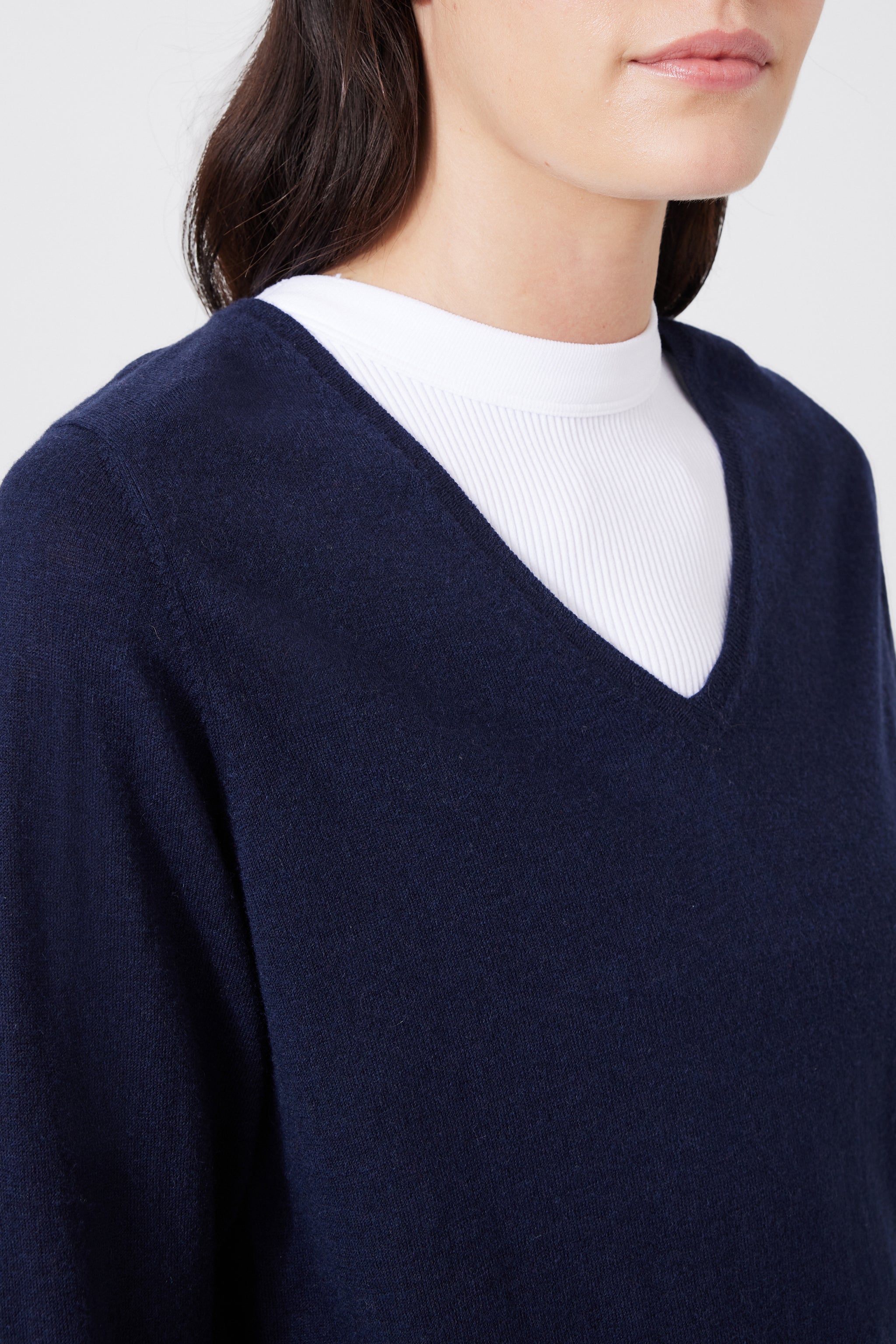 V-Pullover aus leichtem Cashmere