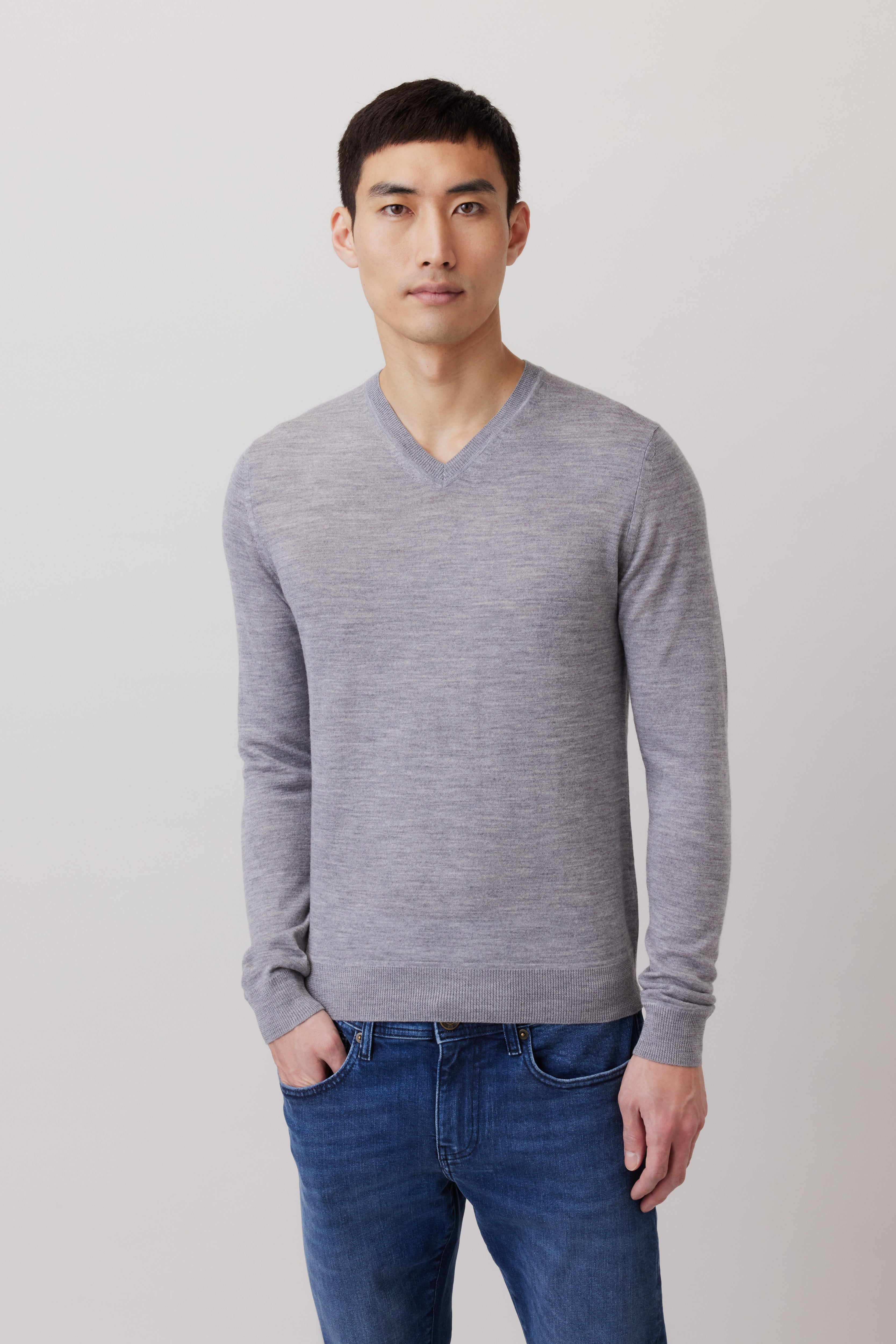 Extra Fine Merino Wool V-neck Sweater