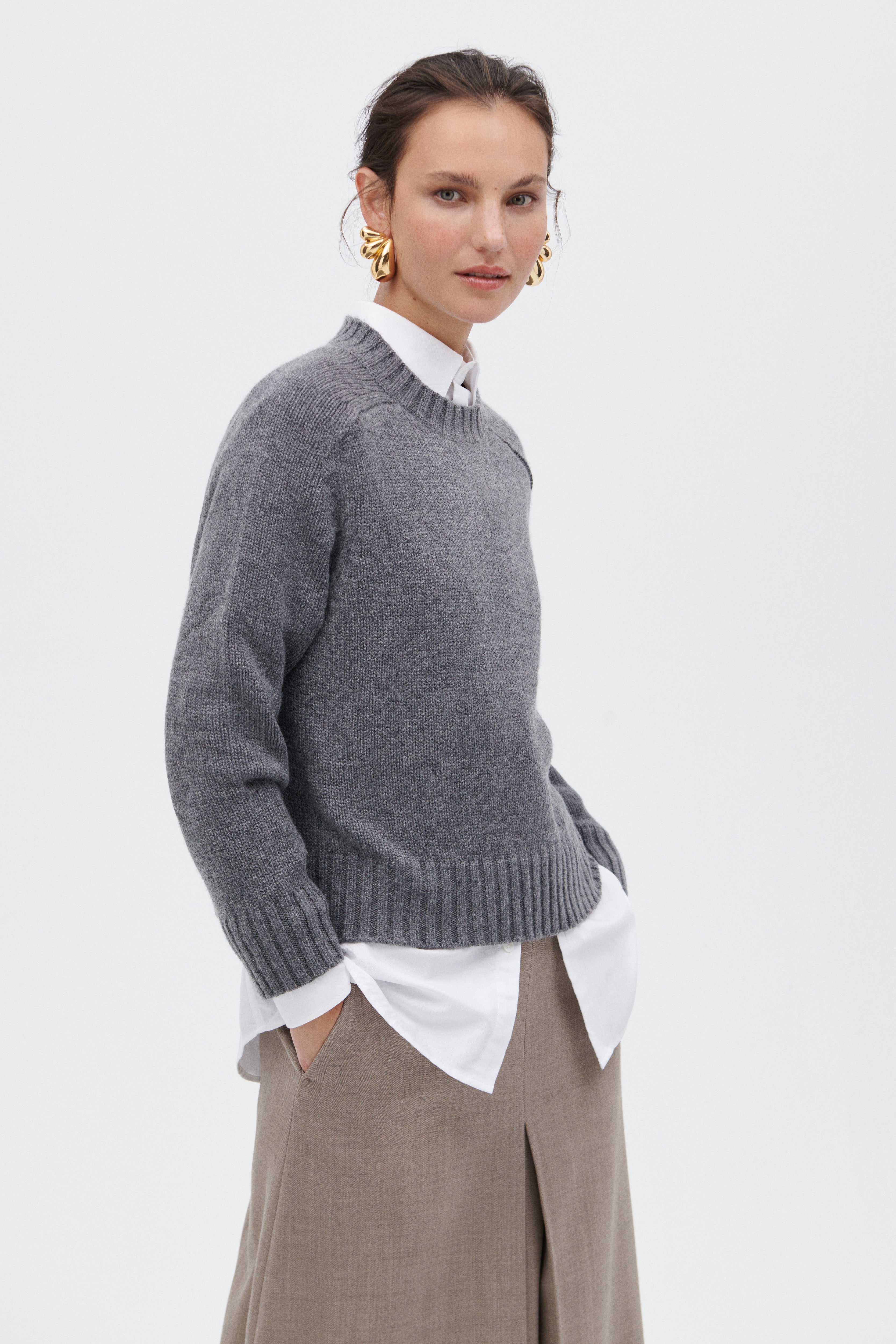 Knitted Sweater in Virgin Wool and Cashmere