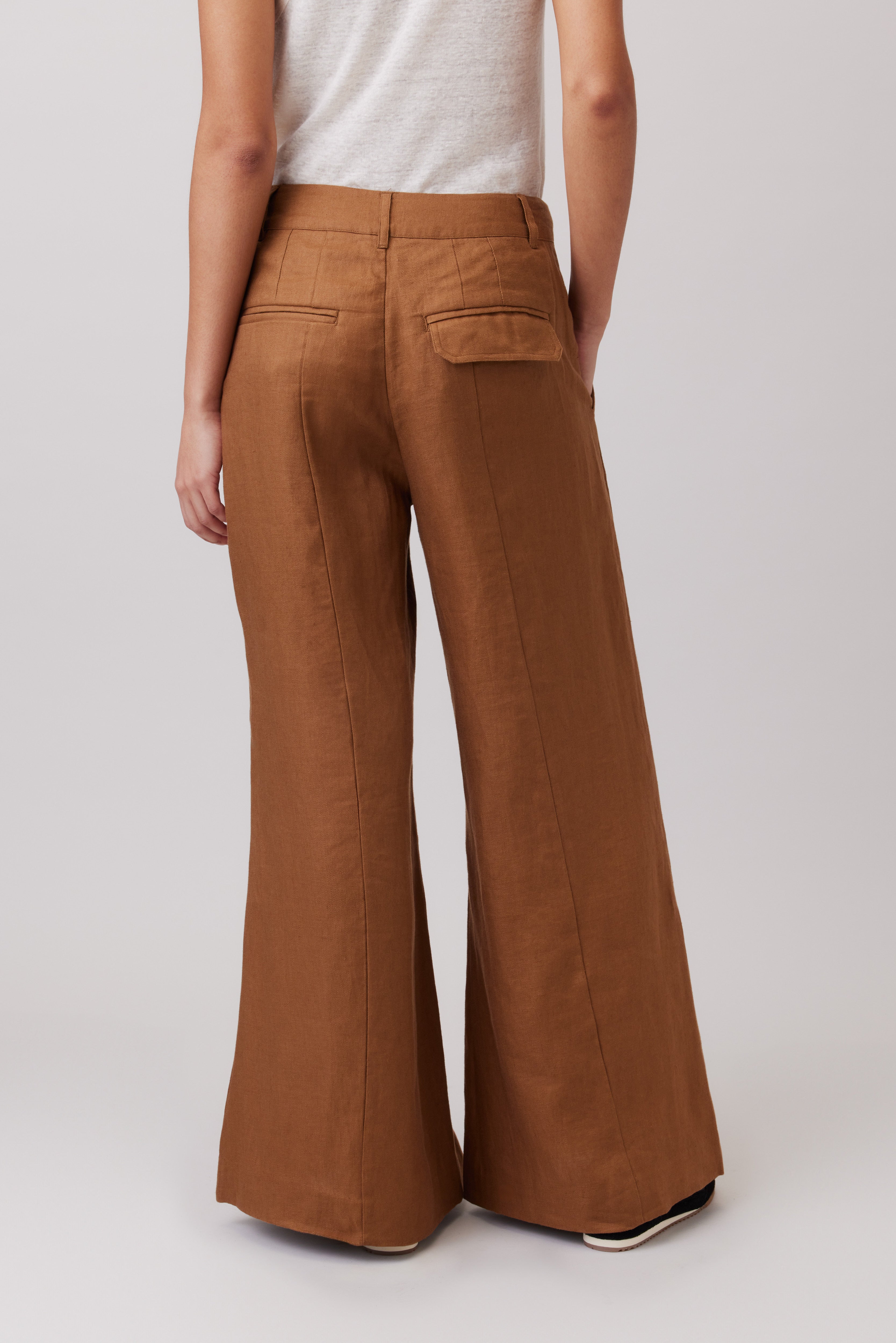 Linen Pants with Crease